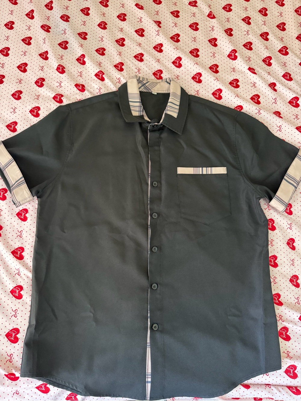 Brand New Men's Short Sleeve Button Front Shirt